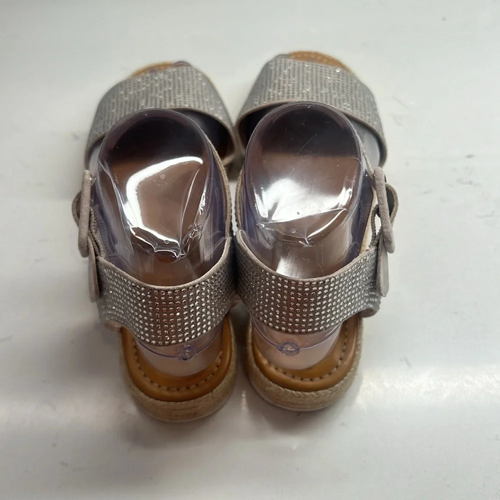 GB Kaygan2 Rhinestone Embellished Espadrille Sandals (Youth) Size 5M Soft Bisque